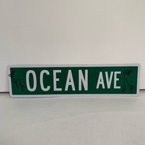 YELLOWCARD OCEAN AVENUE AUTOGRAPHED SIGN